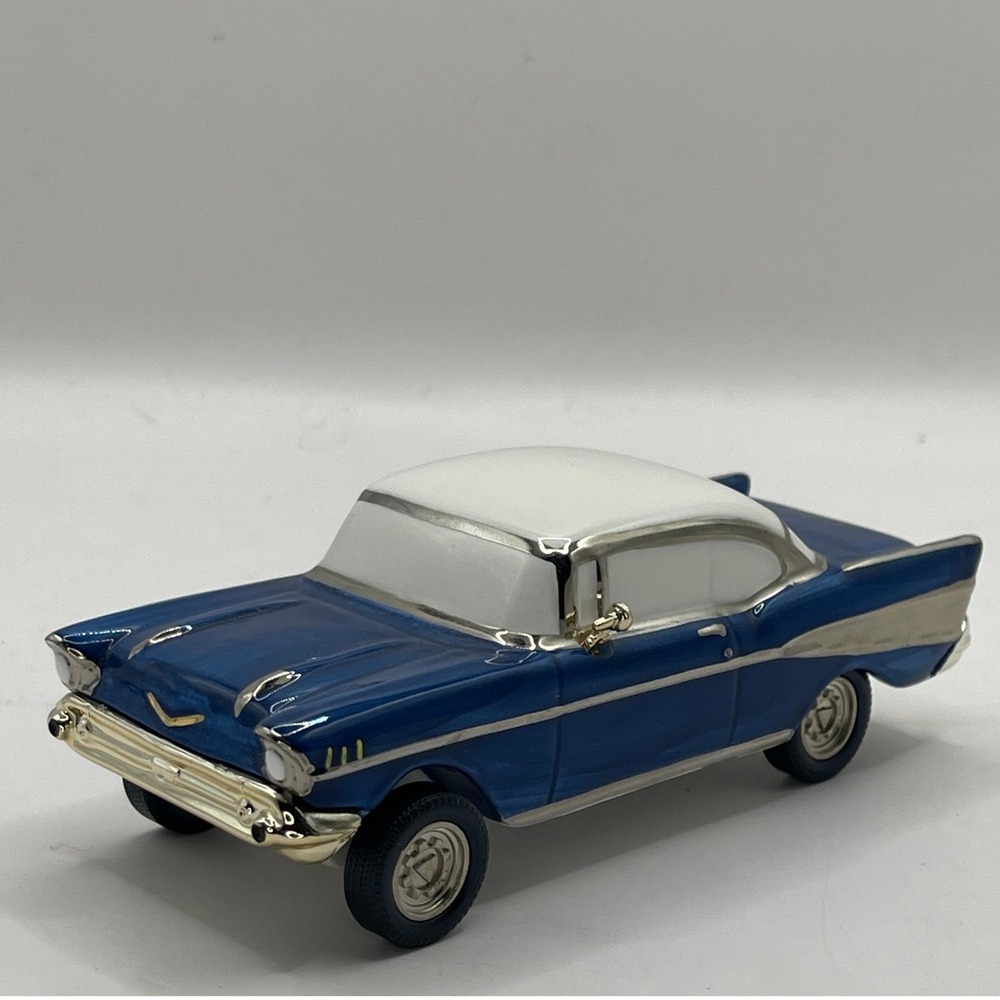 Department 56 Snow Village Classic Cars 1957 Chevrolet Bel Air 56.55283 Blue